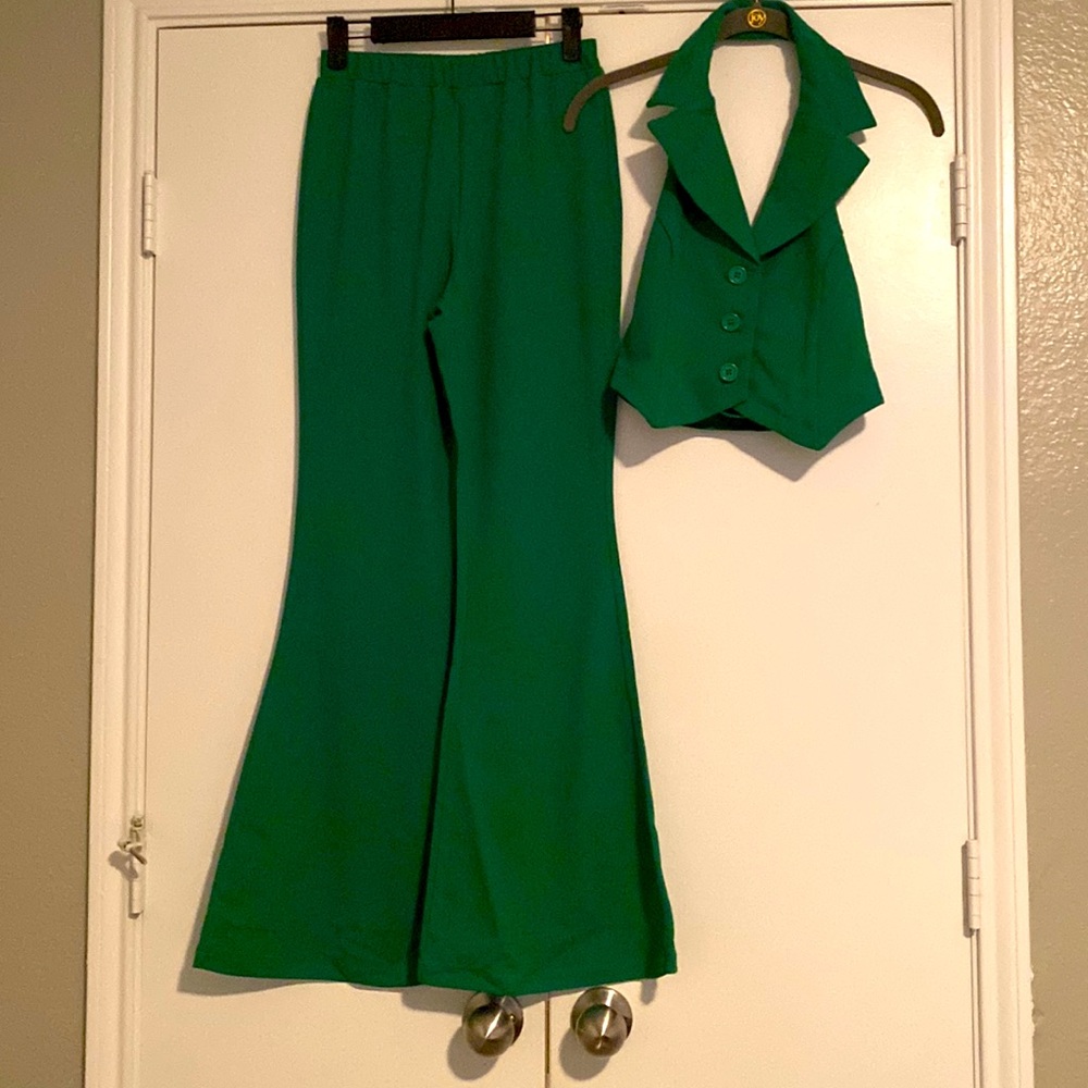 Beautiful Spring vest suit